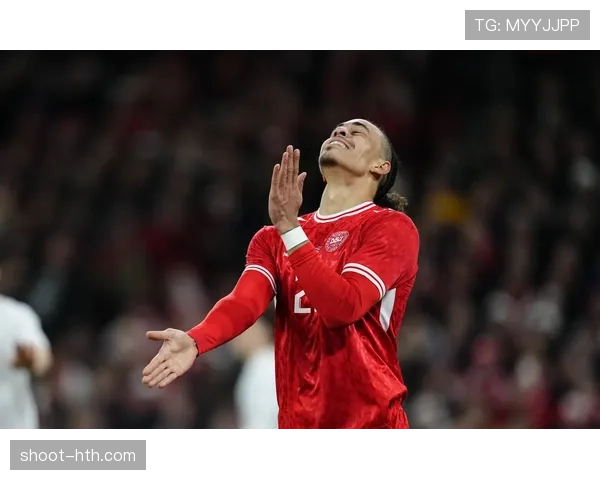 瓦拉内状态稳健，持续筑牢球队防线