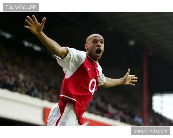 英超历史巨星重聚，昔日辉煌球员回顾传奇时刻展现多元视角