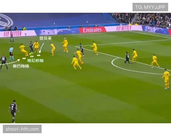 维尼修斯与登贝莱突破能力对比：技术特点与效率差距在哪