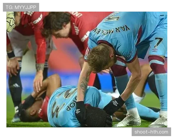 脑震荡换人规则拆解:什么时候允许临时换人救治球员?